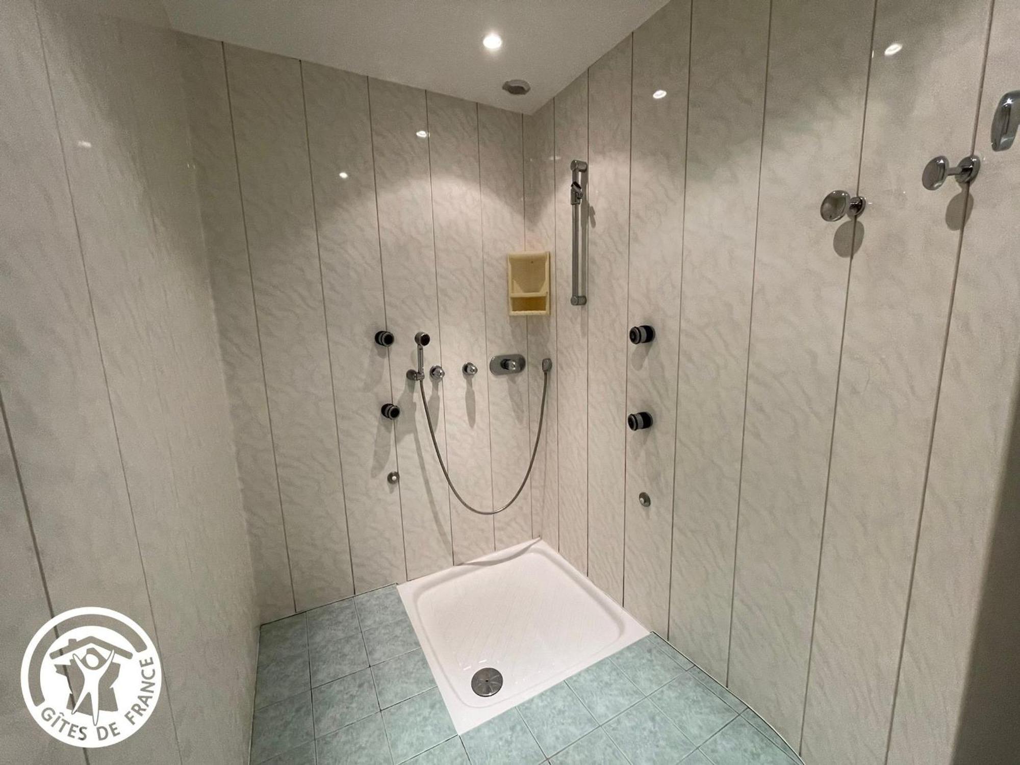Grange Renovee Avec Piscine Privative - 4 Ch, Jardin Clos, A 7 Km D'Indian Forest - Fr-1-426-304 Le Champ-Saint-Pere Exteriör bild